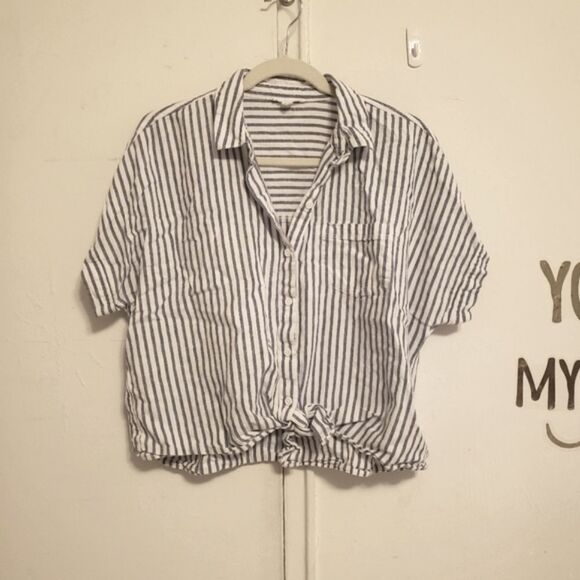 Beachlunchlounge Stripe linen cotton crop top tie - Picture 1 of 6